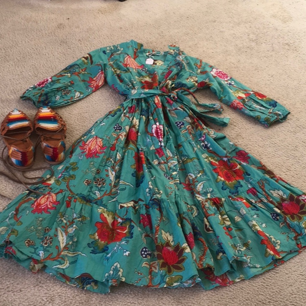 THE ROOTS/“SKY FLORAL”TURQUOISE VIBRATE FLORAL WIDE FLOWY MAXI DRESS/NWT